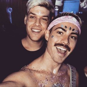 Meet your Posher, Derrick